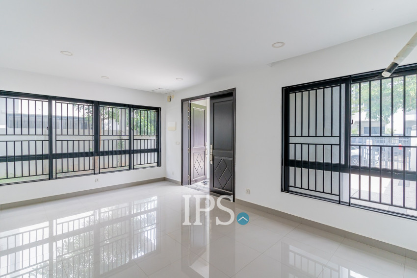 4 Bedroom Twin Villa For Sale - Chip Mong Landmark 60M, Phnom Penh