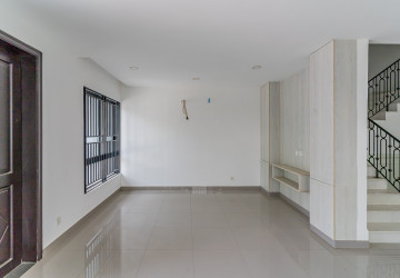 4 Bedroom Twin Villa For Sale - Chip Mong Landmark 60M, Phnom Penh thumbnail