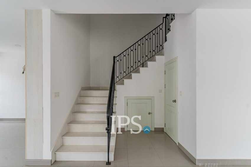 4 Bedroom Twin Villa For Sale - Chip Mong Landmark 60M, Phnom Penh