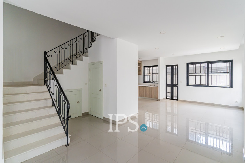 4 Bedroom Twin Villa For Sale - Chip Mong Landmark 60M, Phnom Penh