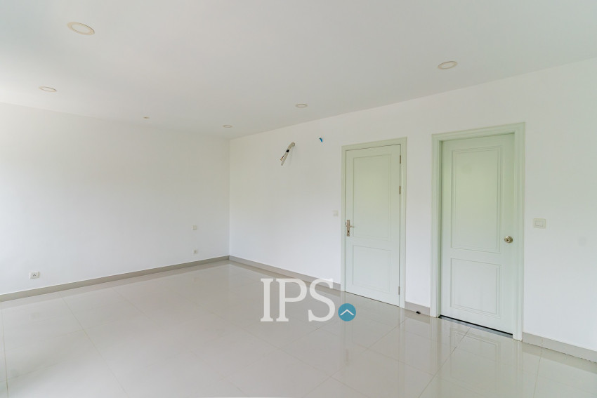 4 Bedroom Twin Villa For Sale - Chip Mong Landmark 60M, Phnom Penh