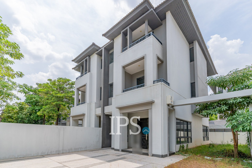 4 Bedroom Twin Villa For Sale - Chip Mong Landmark 60M, Phnom Penh