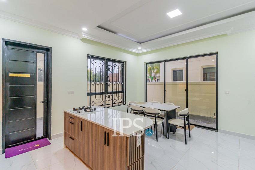 4 Bedroom Villa For Rent - Sambuor Meas, Mukh Kampul, Kandal Province