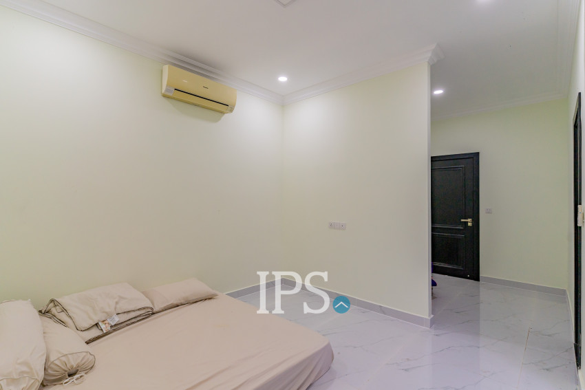 4 Bedroom Villa For Rent - Sambuor Meas, Mukh Kampul, Kandal Province