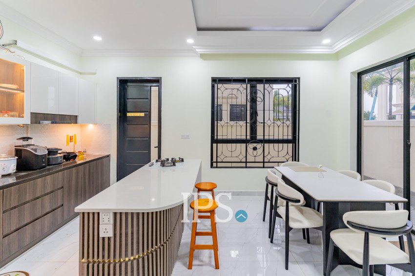 4 Bedroom Villa For Rent - Sambuor Meas, Mukh Kampul, Kandal Province