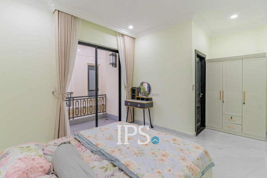 4 Bedroom Villa For Rent - Sambuor Meas, Mukh Kampul, Kandal Province