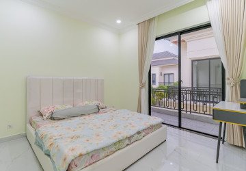 4 Bedroom Villa For Rent - Sambuor Meas, Mukh Kampul, Kandal Province thumbnail