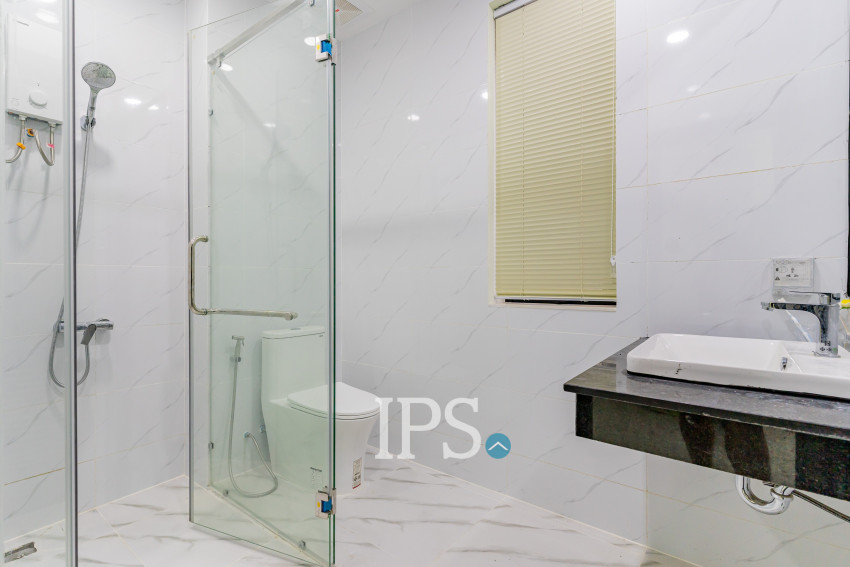 4 Bedroom Villa For Rent - Sambuor Meas, Mukh Kampul, Kandal Province