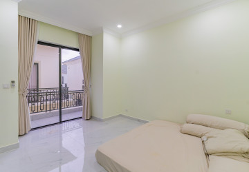 4 Bedroom Villa For Rent - Sambuor Meas, Mukh Kampul, Kandal Province thumbnail