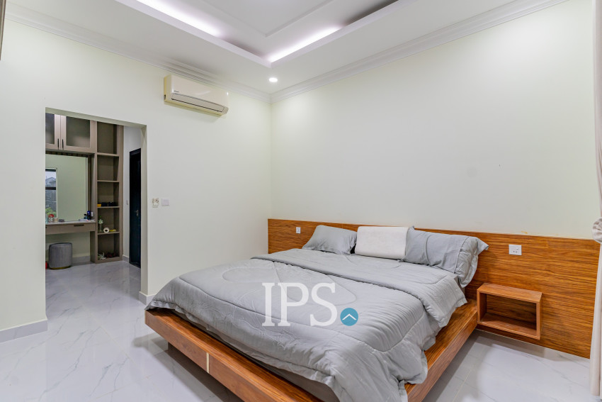 4 Bedroom Villa For Rent - Sambuor Meas, Mukh Kampul, Kandal Province