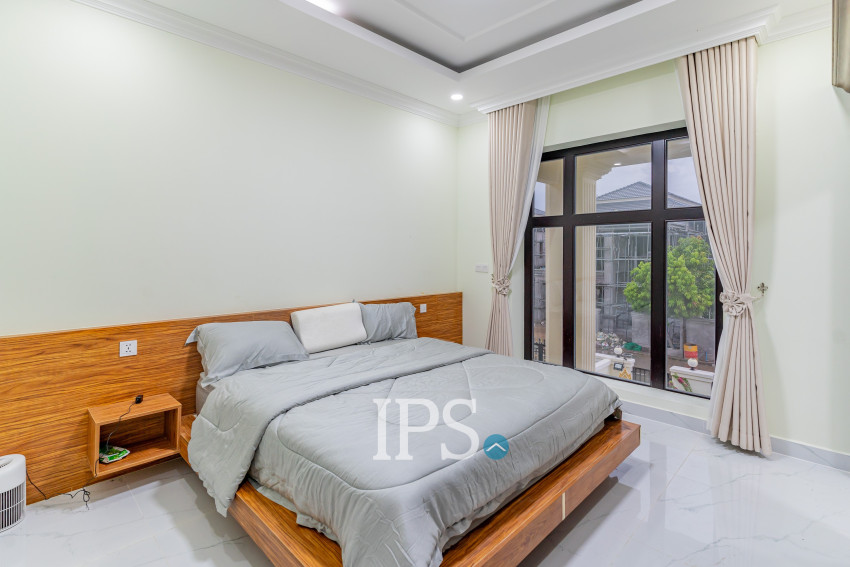 4 Bedroom Villa For Rent - Sambuor Meas, Mukh Kampul, Kandal Province