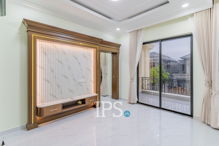 4 Bedroom Villa For Rent - Sambuor Meas, Mukh Kampul, Kandal Province