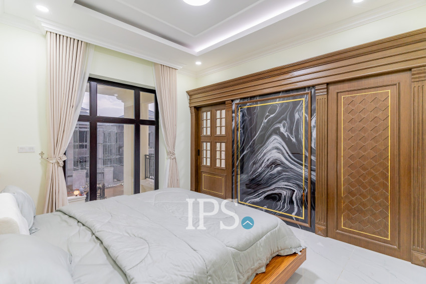 4 Bedroom Villa For Rent - Sambuor Meas, Mukh Kampul, Kandal Province
