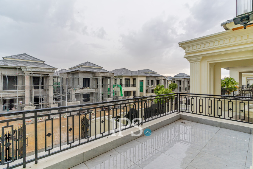 4 Bedroom Villa For Rent - Sambuor Meas, Mukh Kampul, Kandal Province