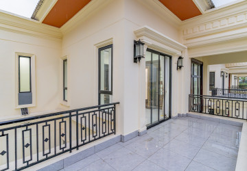 4 Bedroom Villa For Rent - Sambuor Meas, Mukh Kampul, Kandal Province thumbnail