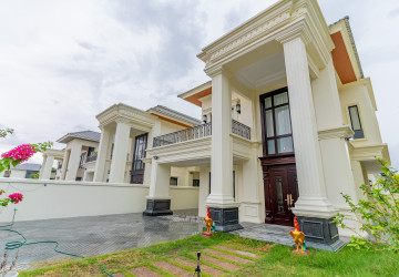 4 Bedroom Villa For Rent - Sambuor Meas, Mukh Kampul, Kandal Province thumbnail