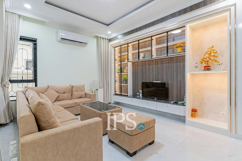 4 Bedroom Villa For Rent - Sambuor Meas, Mukh Kampul, Kandal Province