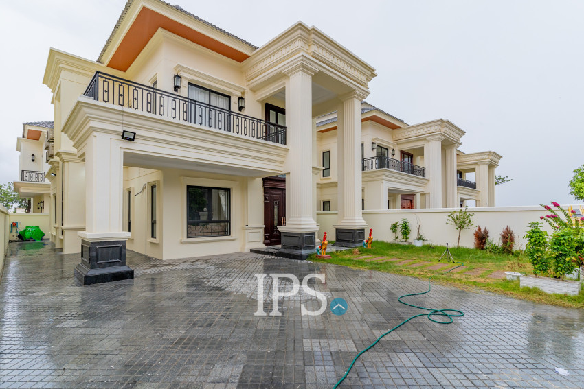 4 Bedroom Villa For Rent - Sambuor Meas, Mukh Kampul, Kandal Province
