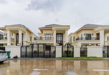 4 Bedroom Villa For Rent - Sambuor Meas, Mukh Kampul, Kandal Province thumbnail