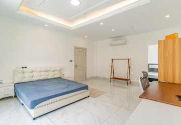 5 Bedroom Villa For Rent - Borey Peng Huoth Beong Snor, Chhbar Ampov, Phnom Penh thumbnail