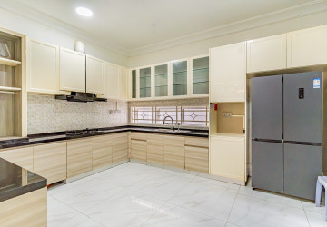 5 Bedroom Villa For Rent - Borey Peng Huoth Beong Snor, Chhbar Ampov, Phnom Penh thumbnail