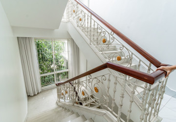 5 Bedroom Villa For Rent - Borey Peng Huoth Beong Snor, Chhbar Ampov, Phnom Penh thumbnail