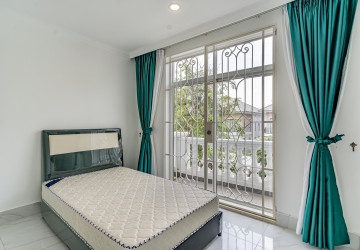5 Bedroom Villa For Rent - Borey Peng Huoth Beong Snor, Chhbar Ampov, Phnom Penh thumbnail