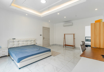 5 Bedroom Villa For Rent - Borey Peng Huoth Beong Snor, Chhbar Ampov, Phnom Penh thumbnail