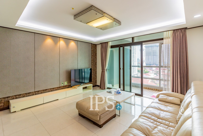 6th Floor 3 Bedroom Condo For Sale - De Castle Royal, BKK1, Phnom Penh