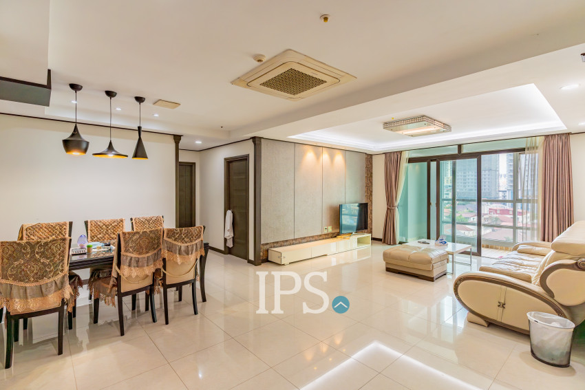 6th Floor 3 Bedroom Condo For Sale - De Castle Royal, BKK1, Phnom Penh