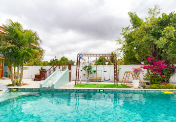 4 Bedroom Villa For Sale - Svay Dangkum, Siem Reap thumbnail