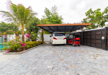 4 Bedroom Villa For Sale - Svay Dangkum, Siem Reap thumbnail