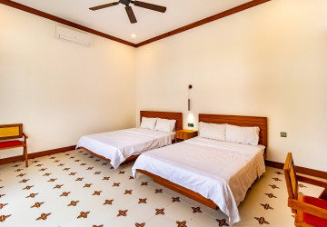 4 Bedroom Villa For Sale - Svay Dangkum, Siem Reap thumbnail