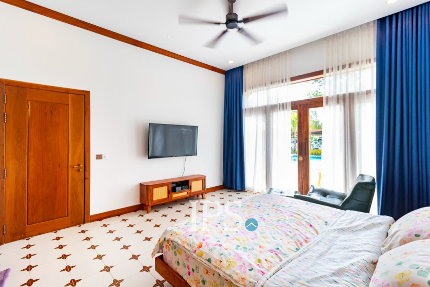 4 Bedroom Villa For Sale - Svay Dangkum, Siem Reap