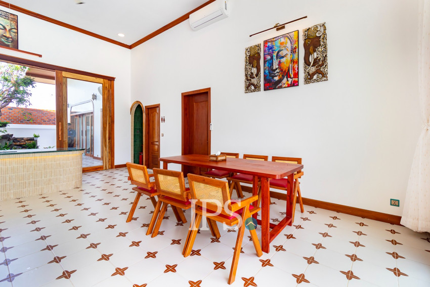 4 Bedroom Villa For Sale - Svay Dangkum, Siem Reap