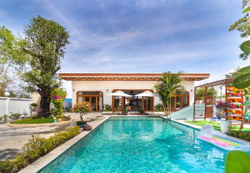 4 Bedroom Villa For Sale - Svay Dangkum, Siem Reap thumbnail