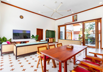 4 Bedroom Villa For Sale - Svay Dangkum, Siem Reap thumbnail