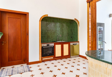 4 Bedroom Villa For Sale - Svay Dangkum, Siem Reap thumbnail