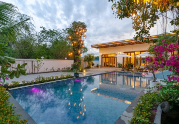 4 Bedroom Villa For Sale - Svay Dangkum, Siem Reap thumbnail