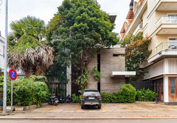 1 Bedroom Apartment For Rent - Svay Dangkum, Siem Reap thumbnail