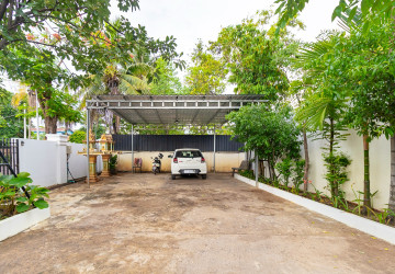 2 Bedroom Apartment For Rent - Kouk Chak, Siem Reap thumbnail