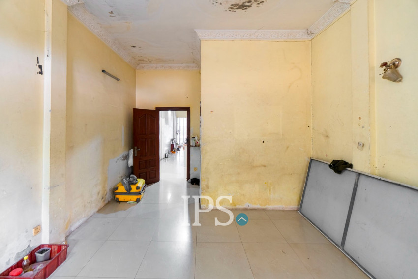 2 Bedroom Shophouse For Rent - Sala Kamreuk, Siem Reap