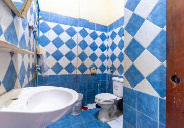 2 Bedroom Shophouse For Rent - Sala Kamreuk, Siem Reap thumbnail