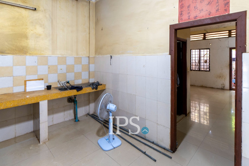2 Bedroom Shophouse For Rent - Sala Kamreuk, Siem Reap