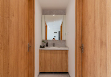 21st Floor 1 Bedroom Condo For Sale - Romduol City Condominium, Teuk Thla, Phnom Penh thumbnail