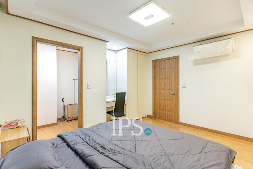 1 Bedroom Condo For Rent - De Castle Royal, BKK1, Phnom Penh