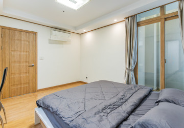 1 Bedroom Condo For Rent - De Castle Royal, BKK1, Phnom Penh thumbnail