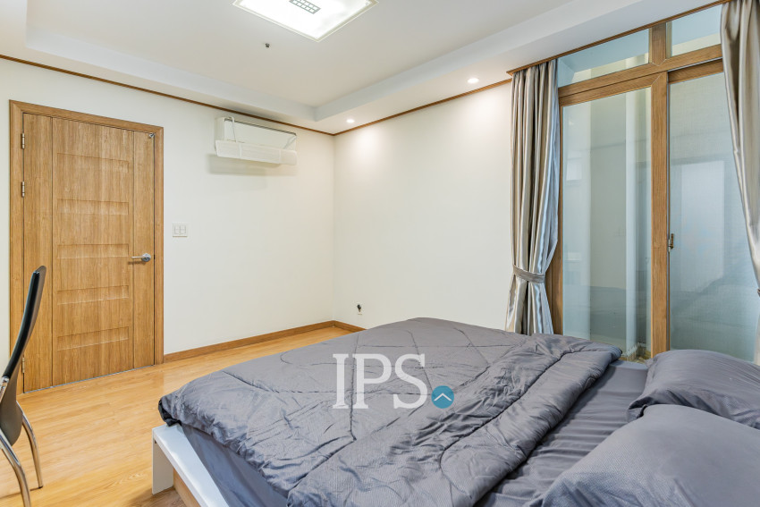 1 Bedroom Condo For Rent - De Castle Royal, BKK1, Phnom Penh