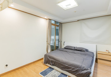 1 Bedroom Condo For Rent - De Castle Royal, BKK1, Phnom Penh thumbnail