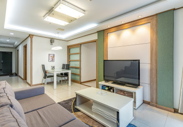 1 Bedroom Condo For Rent - De Castle Royal, BKK1, Phnom Penh thumbnail